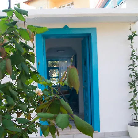 The Pearl House